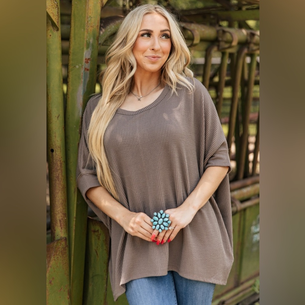 🎉 JUST ARRIVED 🎉 Ribbed Top
